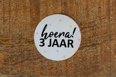 Sticker hoera 3 jaar