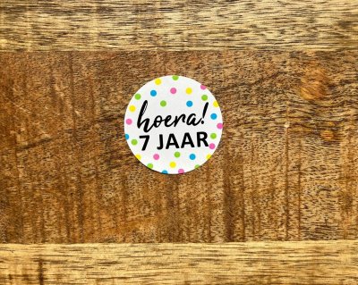 Sticker hoera 7 jaar (2)