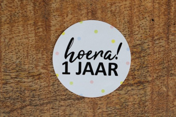 Sticker hoera 1 jaar