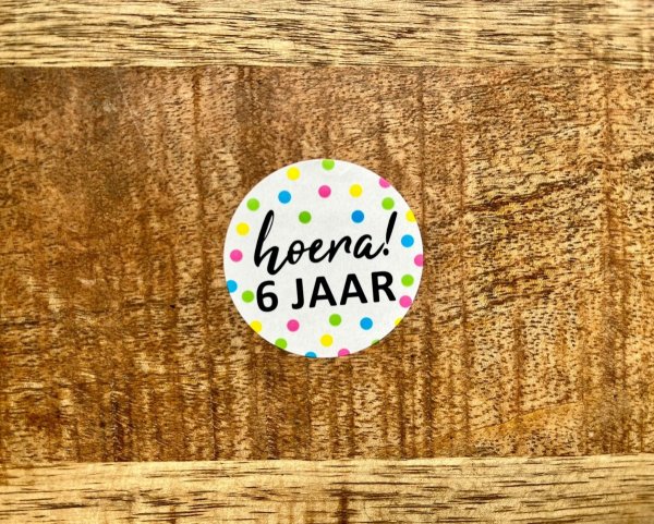 Sticker hoera 6 jaar (2)